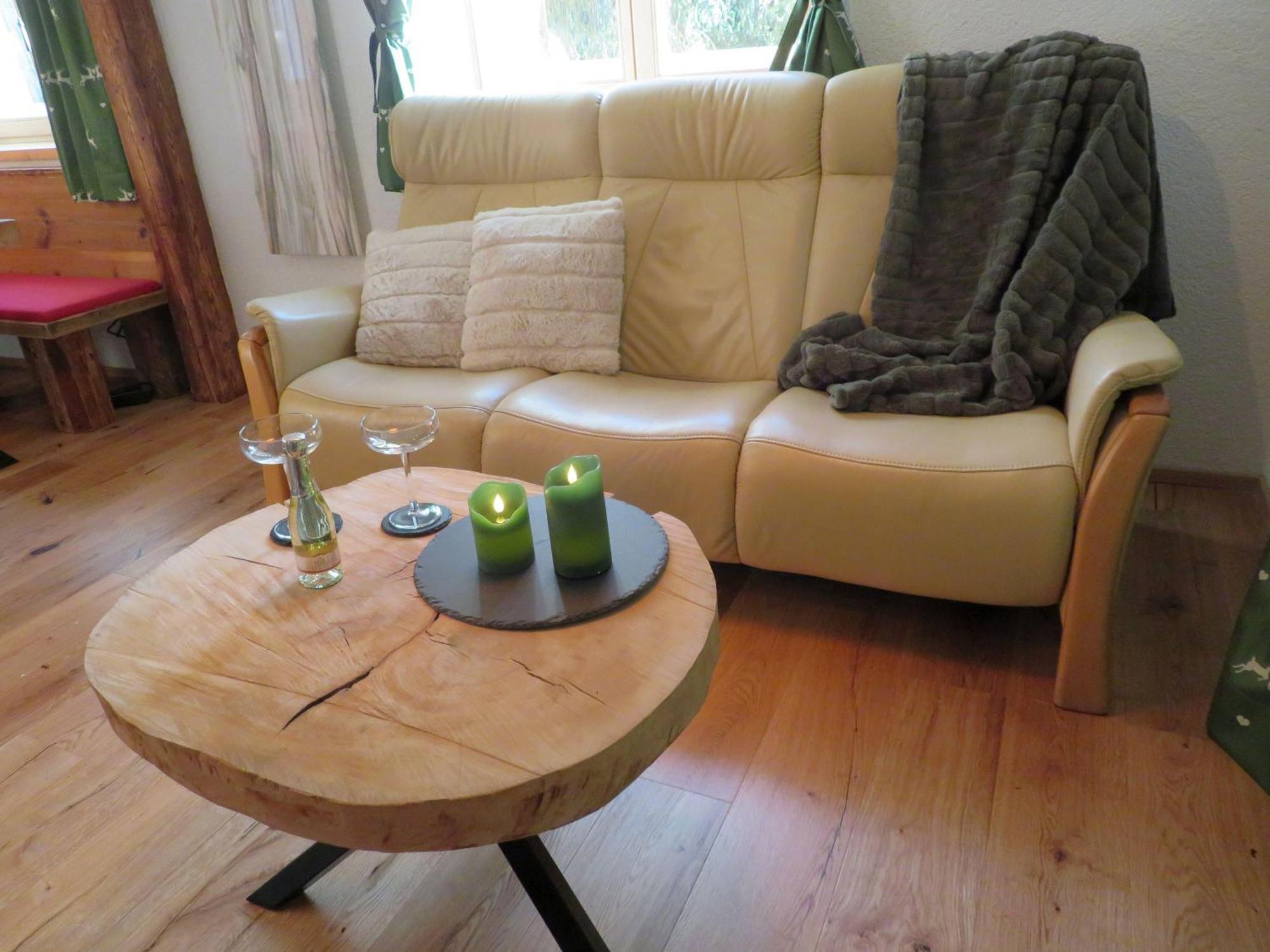 Almnest -